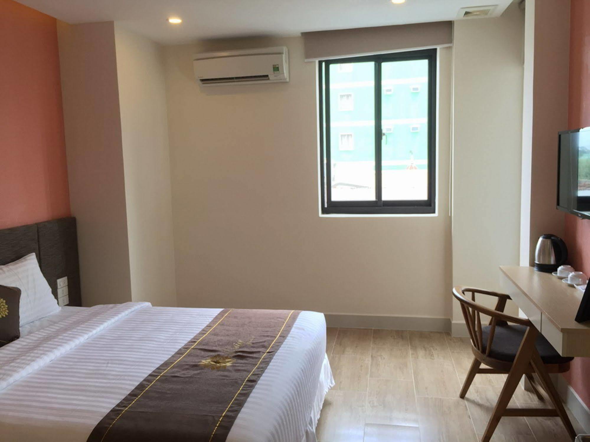 Daisy Hotel Nha Trang Exteriör bild