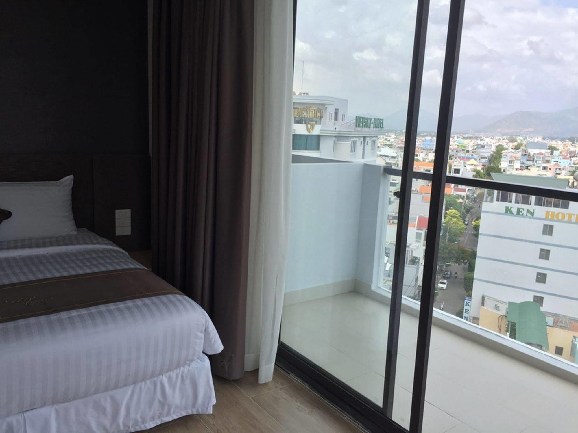 Daisy Hotel Nha Trang Exteriör bild