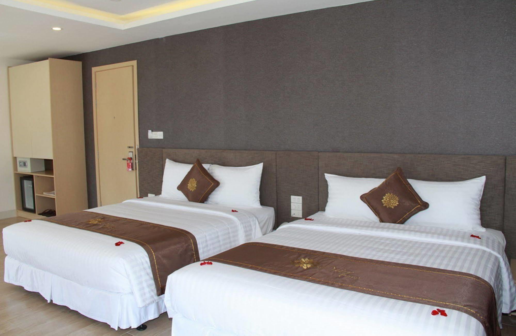 Daisy Hotel Nha Trang Exteriör bild