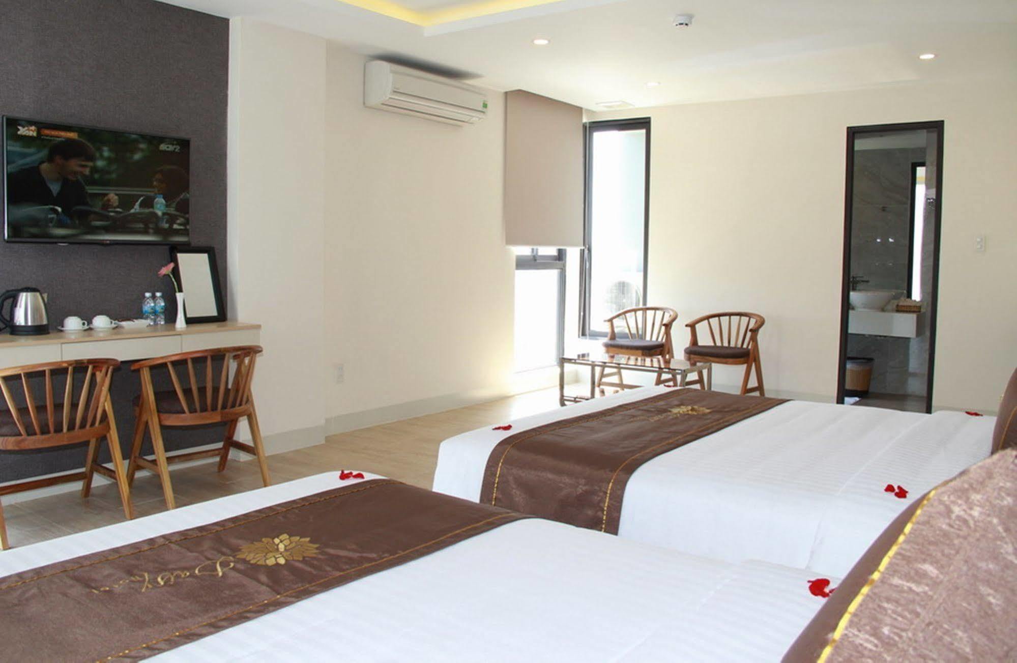 Daisy Hotel Nha Trang Exteriör bild