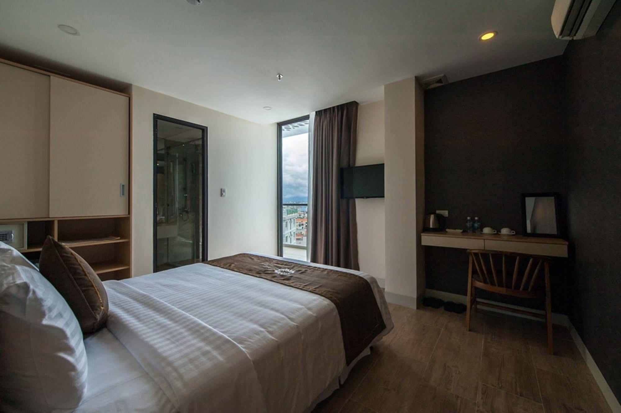 Daisy Hotel Nha Trang Exteriör bild