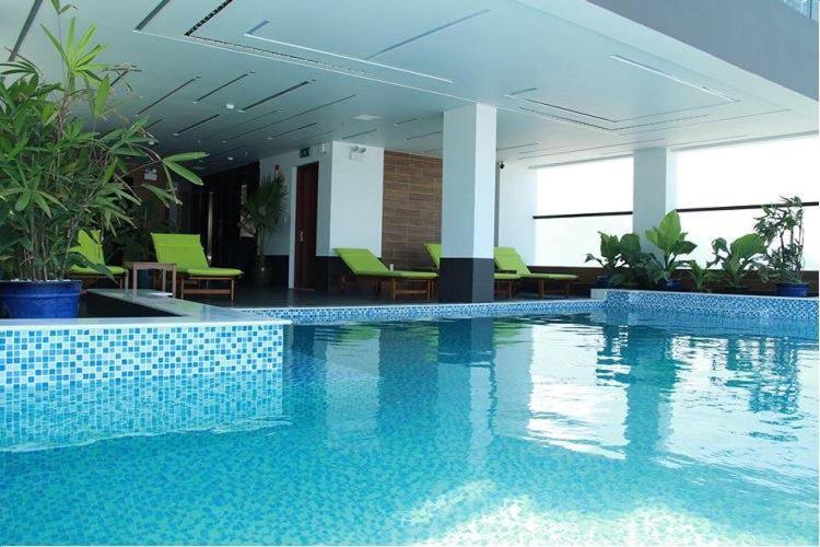 Daisy Hotel Nha Trang Exteriör bild
