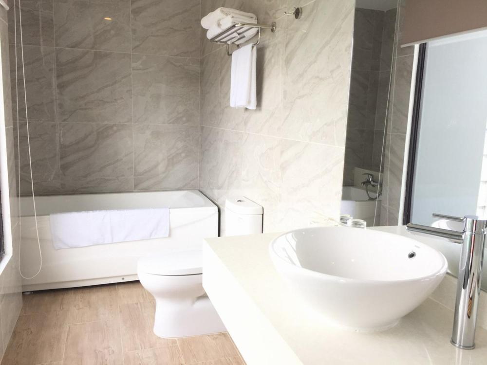 Daisy Hotel Nha Trang Exteriör bild